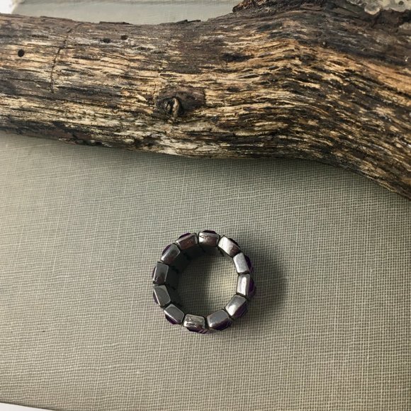 Expandable Purple Faceted Acrylic Tiny Square Pewter Tone Bar Wide Stretch Ring - Picture 8 of 16